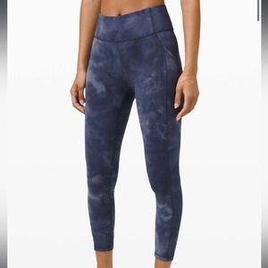 Lululemon Invigorate High-Rise Tight 24" Diamond Dye
Diamond Dye Naval Blue